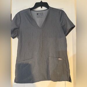 Casma Three-Pocket Scrub Top